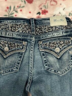 Miss Me Flare Jeans size 28 32 in inseam